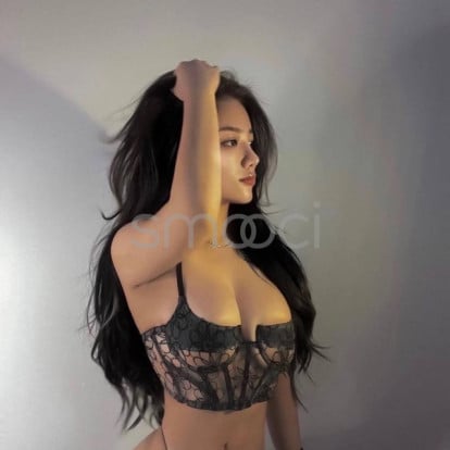 Miu Miu – Babe Do u want to enjoy with me 🥂🫦😉