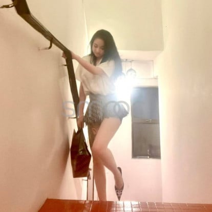 Miu Miu – Everyone keeps asking to see the real photos. Sometimes I'm too lazy to answer. So today, I'm showing them off here. This is what it's like when me xxxx and acting crazy 🥴🤣😄