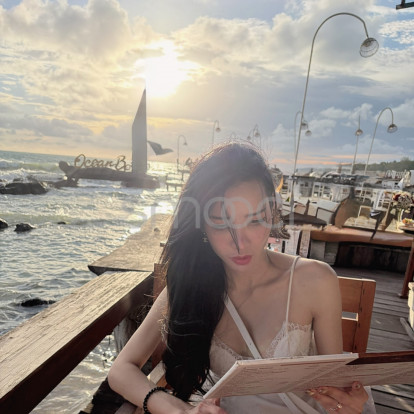 Nam – Hi dear you want to see me ?