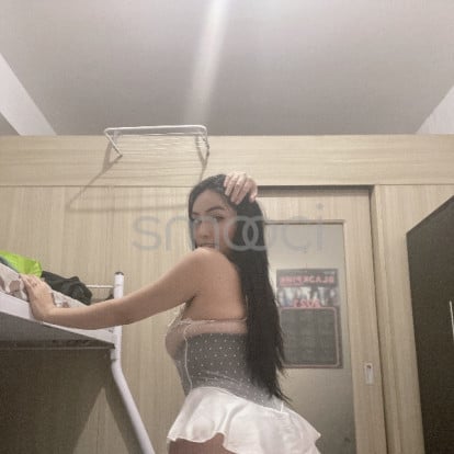 Nicole – My ass is ready daddy!!