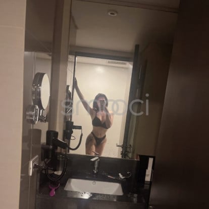 Nicole – Fuvk me daddy!!