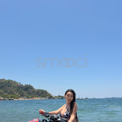 Nicole – Its hot season you can make a cum on me