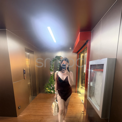 Nicole – Its my birthday 💋 make me happy daddies