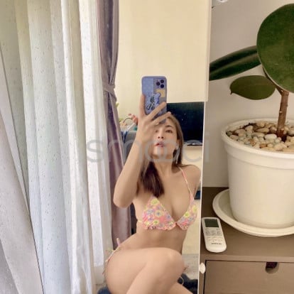 Nina – Hi I'm available tonight 