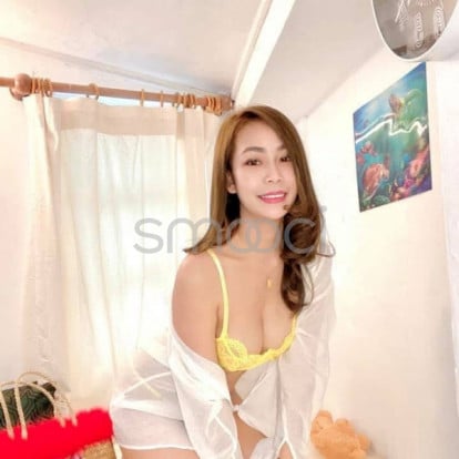 Nina – Hi I'm available ☺️ 😊 🙂 let me take care of you