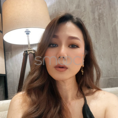 Nora – Cute but sexy