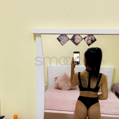 Pikky – Hello darling I'm available