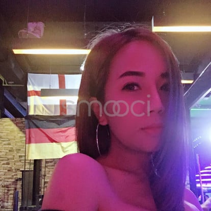 pumpim Hong Kong Escort