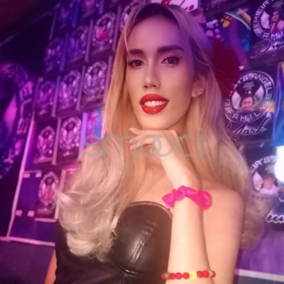 Queen Kendra – Hi guys I am available tonight. And ready to give you a hot satisfying pleasure for your dream fantastic fantasies. I'm available tonight 