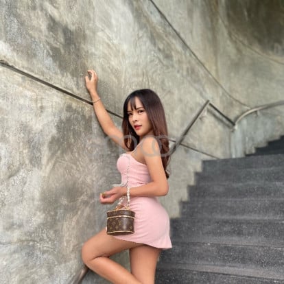 raaya – Hello​ I'm​ available​ now​ we​ can​ meet​🍆💦😘😍❤️