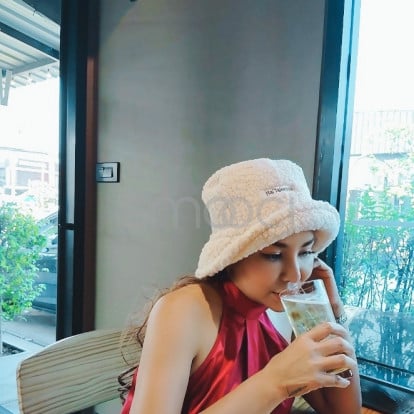 Rinda – Does anyone want to drink with me?😁