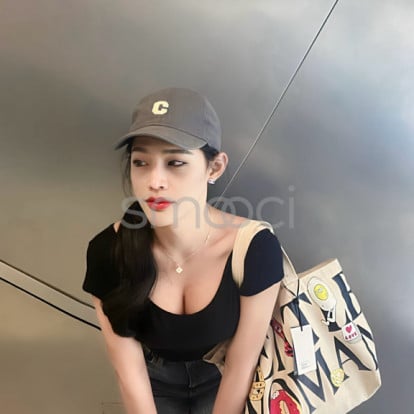 Sammy – Hi babe, Can you meet me🥰😘🐰