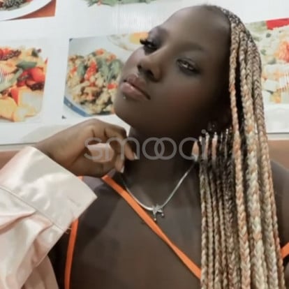 Serena – Am so horny 😉