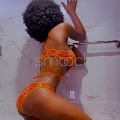 Shina – Shina here, Mistress of the game, fresh and clean read to swim with you in the deep ocean  of passion all the way to Space, come and test my black magical touch
