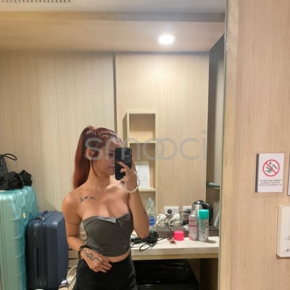 Stacy Kate – In Bangkok till 27 March