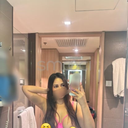 Summer – I'm free this week love, please send a booking request in advance. See you 😉😘
