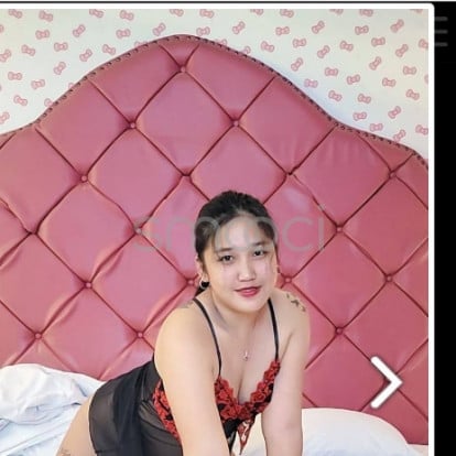 Venus – Hi I'm available please book me now 