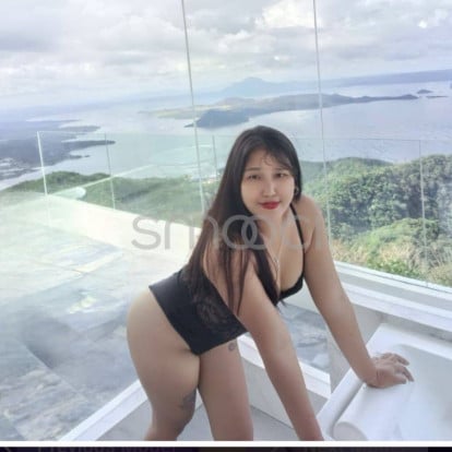 Venus – Hello I'm available now please book me 🤗