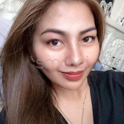 Zenna – Hi there gentlemen. How's your weekday going? Wanna have some fun? 😘 Book me now on the app to meet up 💕