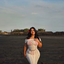 Alina Thick girl Smooci model