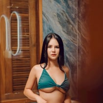 Aliya_lia Smooci model