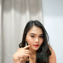 Allie Manila Escort