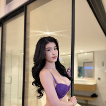 Anne Smooci model