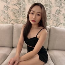 Apple Bangkok Escort