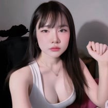 ASTIYANI Jakarta Escort