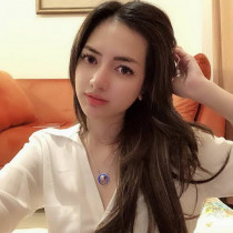 Luna Jakarta Escort