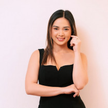 Carrie Manila Escort