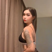 Chennie Smooci model