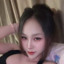 Cherry Smooci model