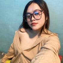 Coline Manila Escort