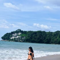 Cristal Singapore Escort