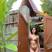DESSY Jakarta Escort