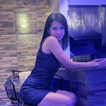Emily Manila Escort