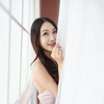 Emma Smooci model