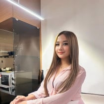 Gaby novella Hong Kong Escort