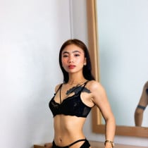 Hannah Manila Escort