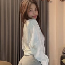 Clara azumi Jakarta Escort