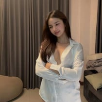 Clara azumi Jakarta Escort