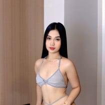 Izzy Manila Escort