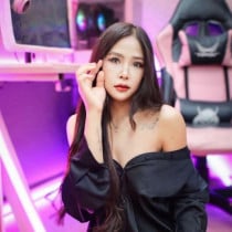 Jasmine Smooci model