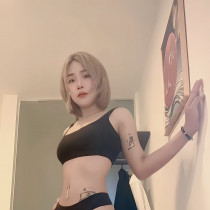 Jasmine Smooci model