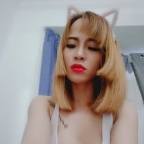 Jully Nguyen Smooci model