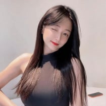 LEVYA PUTRI Smooci model