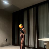 Lovely Manila Escort