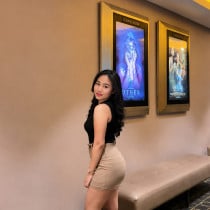 Lucy Jakarta Escort