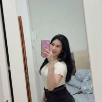 Lucy Jakarta Escort